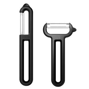 lot 514 image: Linoroso 2 Pieces Vegetable Peeler Set with Straight Peeler and Serrated Peeler, Dishwasher Safe Classic Euro Fruit Peeler for Kitchen, Potato Peelers for Peeling veggie and Food, Black - Retail $12