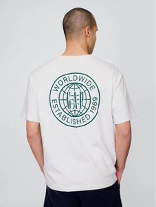 lot 581 image: GAP Mens Worldwide Novelty Logo Tee (Size Small) -