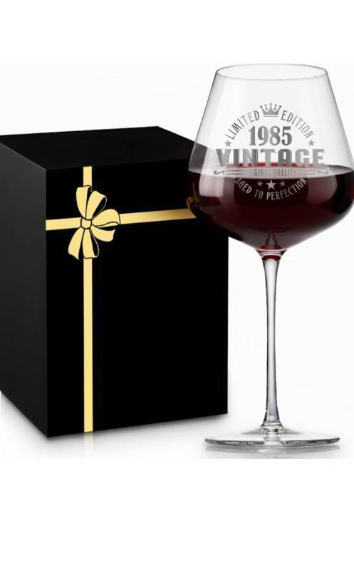 lot 2958 image: 1985 Limited Edition Crystal Wine Glass with Gift Box