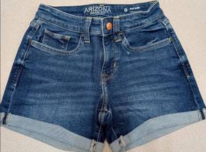 lot 856 image: Arizona Jean Co Mid-Rise Denim Shorts - Size 0