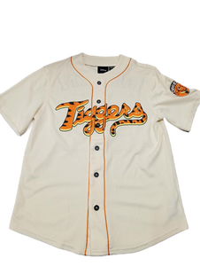 lot 916 image: Disney Tigger Baseball Jersey #26 Robin (Size XS)