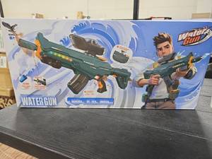 lot 16965 image: Summer Electric Water Gun  - Retail $0