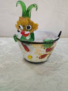 lot 31 image: Hand-Painted Glass Character Bowl