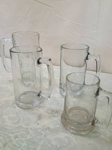 lot 36 image: Clear Glass Beer Mugs Set