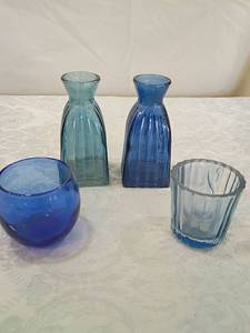 lot 37 image: Blue Glass Vase and Bowl Collection