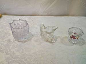 lot 54 image: Crystal Glass Collection - Dove and Floral Votive Set