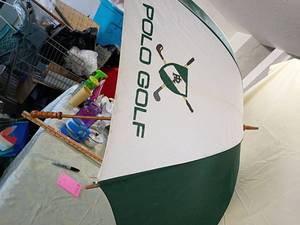 lot 71 image: Traditional Green Plaid Golf Umbrella with Wooden Handle