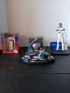 lot 130 image: Dale Sr #3 Collectable