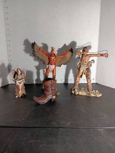 lot 155 image: Indian figures wboot