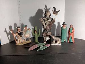 lot 158 image: Indian figures decor