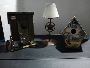 lot 172 image: Bird houses and Candle Holder