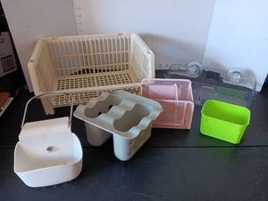 lot 202 image: 6 different types containers