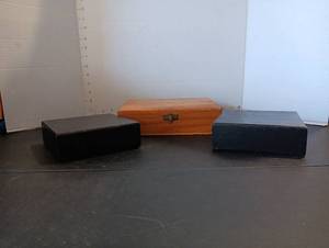 lot 204 image: Old Jewelry box and 2 floating shelves