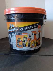 lot 219 image: Armor All Car Care Kit wBucket