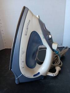 lot 224 image: Rowenta Steam Iron
