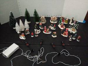 lot 237 image: Christmas Town decor