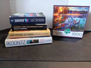 lot 284 image: James Patterson and Dean Koontz book and puzzle
