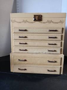 lot 288 image: Vintage Cream Colored Metal Jewelry Box with 6 Drawers