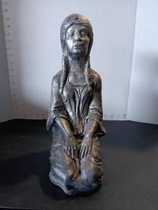 lot 290 image: Cement Indian Statue