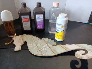 lot 292 image: Sunflower perfume and bathroom products