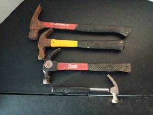 lot 299 image: Craftsmanship heavy duty hammer, Stanley hammer, Plumb hammer and more