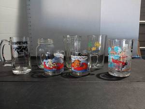 lot 317 image: Collectable glass cups