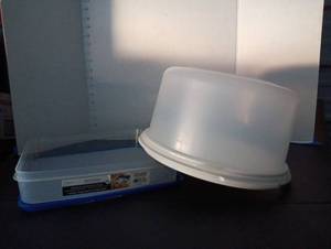 lot 320 image: Cake holder and stack & store container