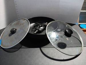 lot 328 image: Electric skelet wscreen & glass lid
