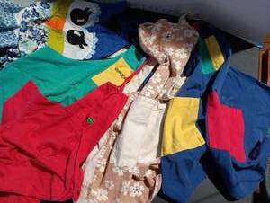 lot 337 image: 5ea Aprons