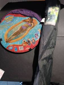 lot 354 image: Pool floaty and chair