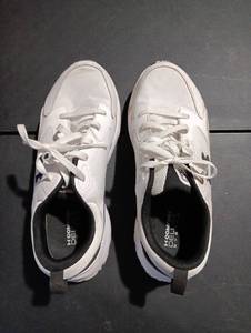 lot 446 image: Mens shoes size 12