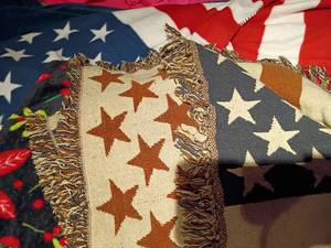 lot 617 image: Throw Blankets.  American Flags and more