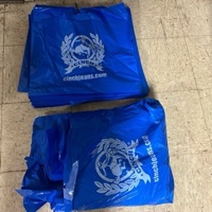 lot 832 image: Cinch Jeans Branded Shopping Bags - Bulk Lot