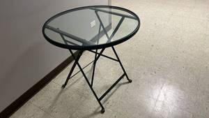 lot 846 image: Foldable Outdoor Round Glass Table