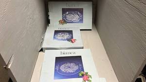 lot 859 image: Bundle of 3 Bianca Crystal Clear Glass Plates