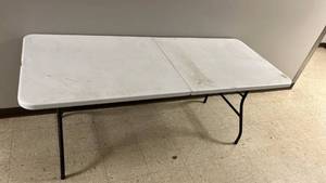 lot 892 image: Cosco 6ft Folding Table