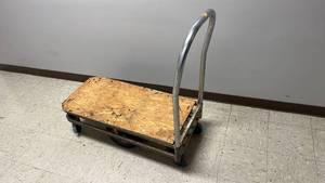 lot 902 image: Industrial Platform Hand Truck Cart