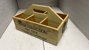 lot 1001 image: Boyds Bears Collection Wooden Display Basket