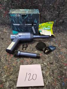 lot 20 image: Meco Eleverde USB Vacuum Cleaner Kit