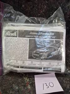 lot 30 image: Revell Jimmy Johnson #48 Lowes 2006 Monte Carlo SS Model Kit