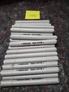 lot 48 image: Arttx Gray Scale Marker Set