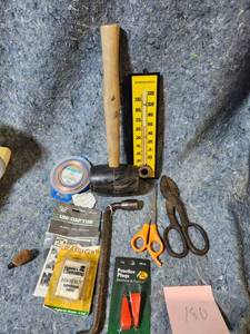 lot 80 image: Hunters Specialties Turkey Call Making Kit