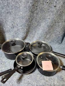 lot 98 image: Non-stick Cookware Set with Glass Lids