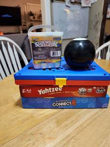 lot 99 image: Family Game Night Bundle - Connect 4, Yahtzee, Guess Who & Sidewalk Chalk