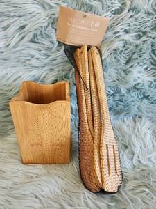 lot 234 image: Summit Hill 6-Piece Bamboo Kitchen Utensil Set