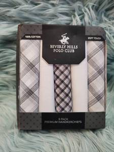 lot 249 image: Beverly Hills Polo Club Mens Handkerchiefs 5-Pack