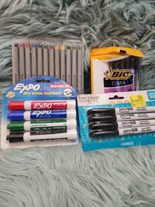 lot 252 image: Office Supply Bundle - Dry Erase Markers, Pens and Fine Liners