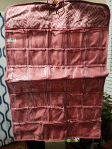 lot 274 image: Pink Pattern Hanging Jewelry Organizer