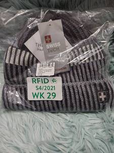 lot 304 image: Swiss Tech Performance Knit Winter Hat