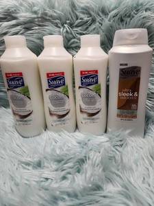 lot 312 image: Suave Essentials Tropical Coconut Conditioner Set